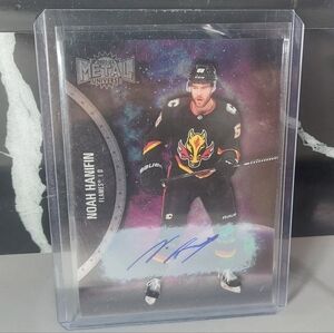 Noah Hanifin Upper Deck Metal Universe Autograph 2021-22 Hockey Card Flames